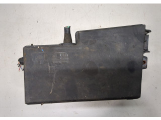 Блок предохранителей  Mazda 3 (BK) 2003-2009         