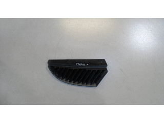 Решетка радиатора  Mitsubishi Colt 2004-2008          1.5 mn127774
