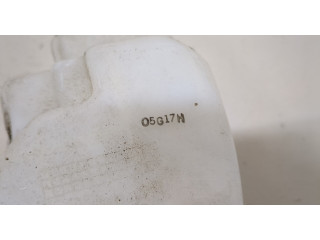 Бачок омывателя  Mazda 5 (CR) 2005-2010 860142721   