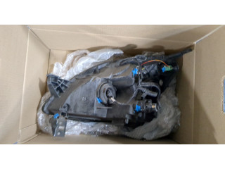 Фара передняя  Honda CR-V 2001-2006 правая 
