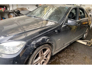 Стойка амортизатора  Mercedes C W204 2007-2013      2.1  дизель