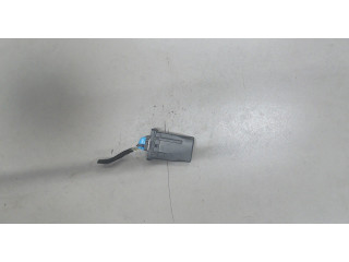 Блок предохранителей  Citroen C4 Picasso 2013-2016      9806066880     1.6