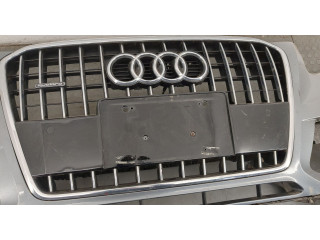 Решетка радиатора  Audi Q5 2008-2017          8R0853651AF
