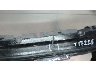 Решетка радиатора  Ford Focus 2 2005-2008          