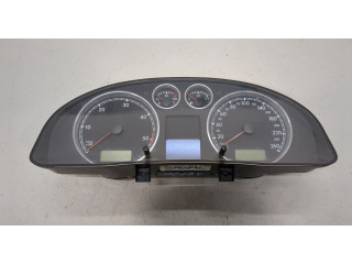 Панель приборов  Volkswagen Passat 5 2000-2005            