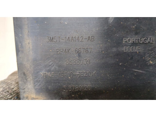 Блок предохранителей  Volvo S40 2004-      30786998   
