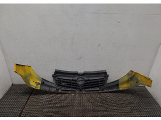 Решетка радиатора  Opel Vivaro 2001-2014           4416662, 93188851