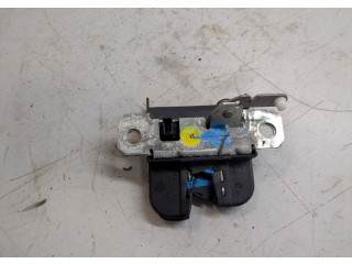 Замок багажника  Volkswagen Polo 2005-2009       
