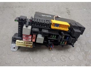 Блок предохранителей  Mercedes C W204 2007-2013      5dk00922554     2.2