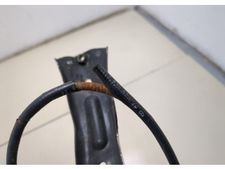 Замок капота  Volkswagen Touareg 2007-2010     