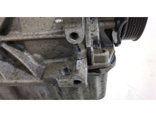 Генератор  Volkswagen Touran 2003-2006       06F903023FX    