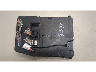 Блок предохранителей  Renault Scenic 2003-2009      8200780025   