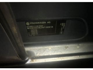 Клапанная крышка двигателя ДВС  Volkswagen Golf 6 2009-2012 1.6     