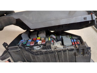 Блок предохранителей  Ford S-Max 2006-2010         