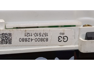 Панель приборов  Toyota RAV 4 2000-2005       8380042880     