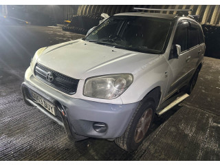 Вентилятор радиатора  Toyota RAV 4 2000-2005     2.0 бензин       