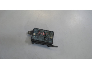 Блок предохранителей  Mitsubishi Montero Sport / Pajero Sport 1996-2008      MR268930        3.5