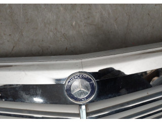 Решетка радиатора  Mercedes C W204 2007-2013          