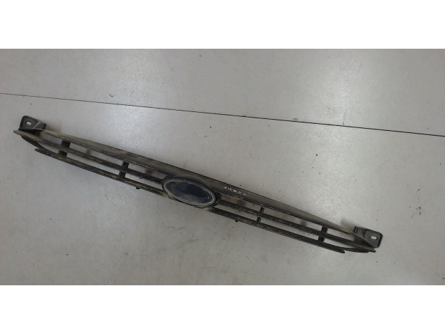 Решетка радиатора  Ford Escort 1995-2001          1.4 1058073, 95AB8200AE