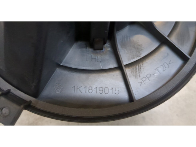 Моторчик печки  Volkswagen Golf 5 2003-2009 1K1819015    1K1819015   