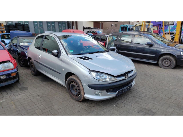 Бампер  Peugeot 206 передний   