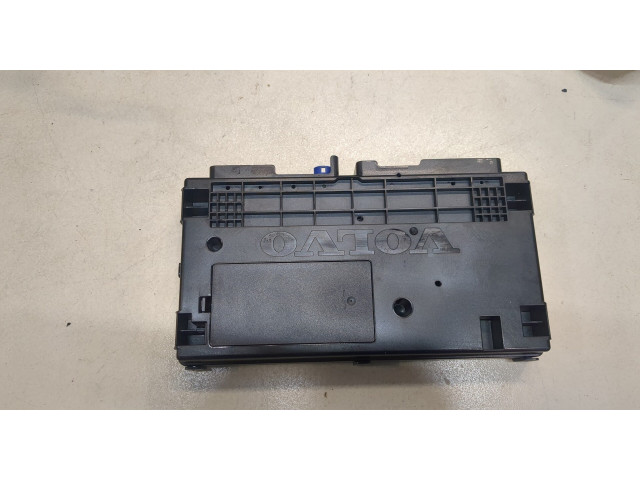 Блок комфорта  Volvo XC40      P31489370  