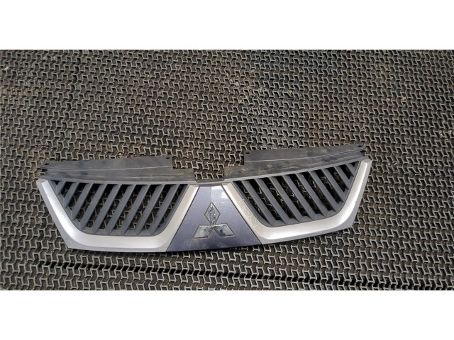 Решетка радиатора  Mitsubishi Outlander XL 2006-2012            7450a038