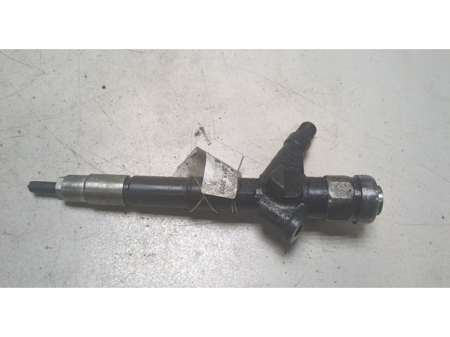 Форсунка топливная  Nissan Navara 2005-2015    16600EC00A     