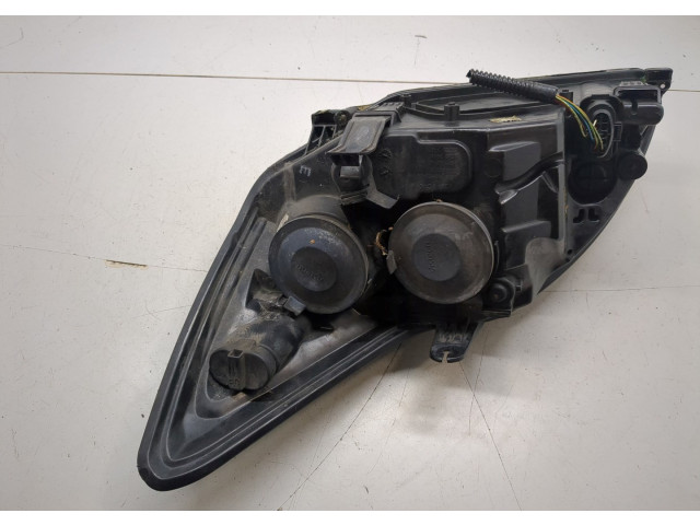 Фара передняя  Ford Focus 2 2008-2011 правая 