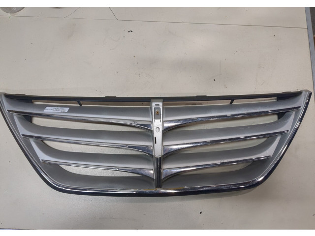 Решетка радиатора  Hyundai Genesis 2008-2013          3.8 863513M110