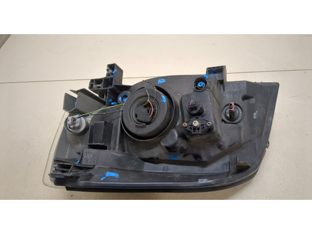 Фара передняя  Nissan X-Trail (T30) 2001-2006 правая 