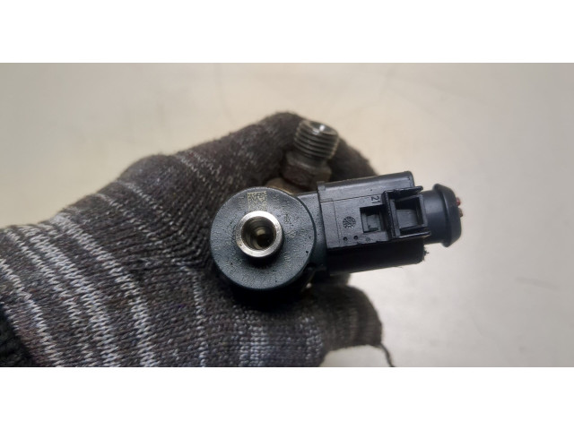 Форсунка топливная  Volkswagen Tiguan 2007-2011    03L130277J     