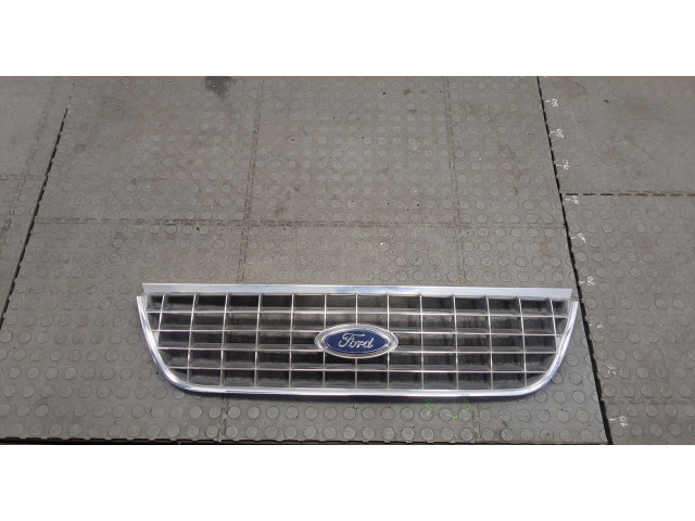 Решетка радиатора  Ford Explorer 2001-2006          5L248200