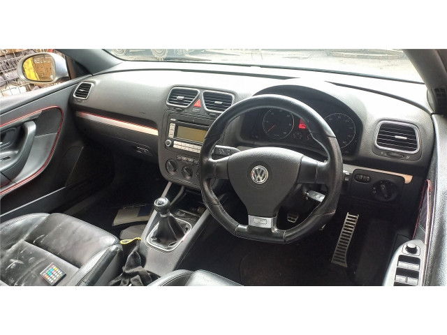 Бампер  Volkswagen Eos задний   1Q0807417