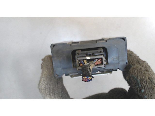 Блок комфорта  Mitsubishi L200 1996-2006      mr166014   