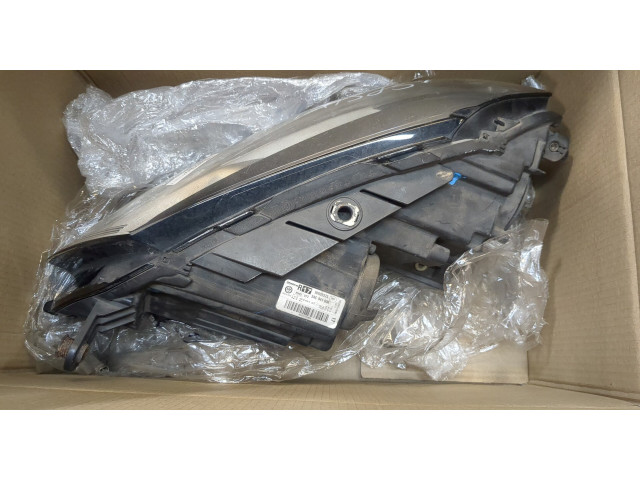 Фара передняя  Volkswagen Passat 7 2010-2015 Европа правая 