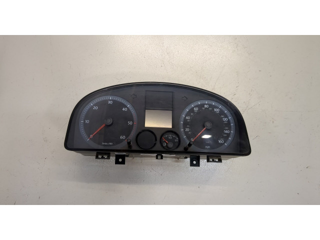Панель приборов  Volkswagen Caddy 2004-2010            