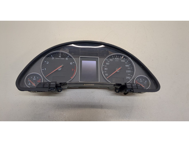 Панель приборов  Audi A4 (B6) 2000-2006       8E0920900L     
