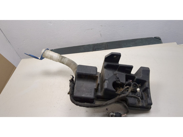 Бачок омывателя  Volkswagen Tiguan 2007-2011    