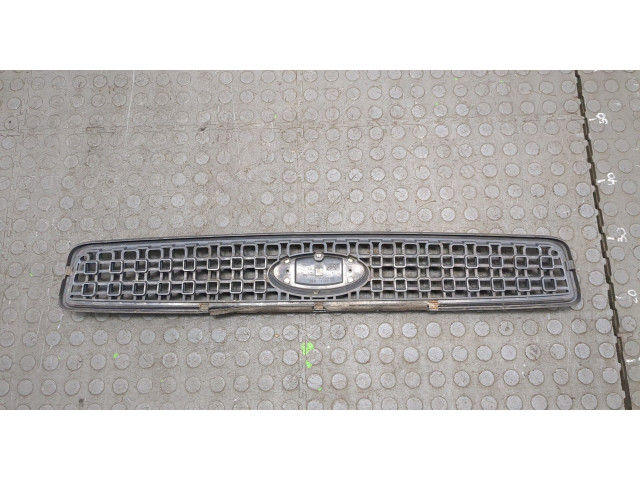 Решетка радиатора  Ford Fusion 2002-2012          
