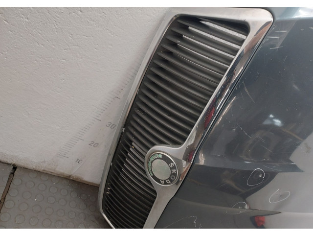Решетка радиатора  Skoda Octavia (A5) 2004-2013          