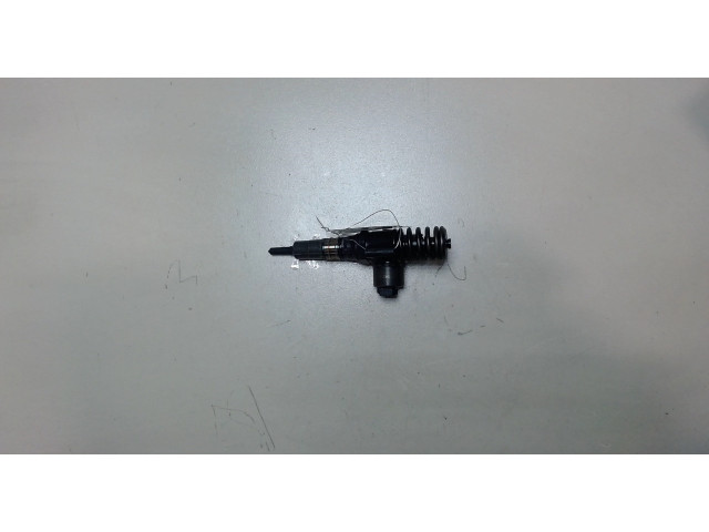 Форсунка топливная  Audi A4 (B7) 2005-2007    03G130073G, 03G130073GX     