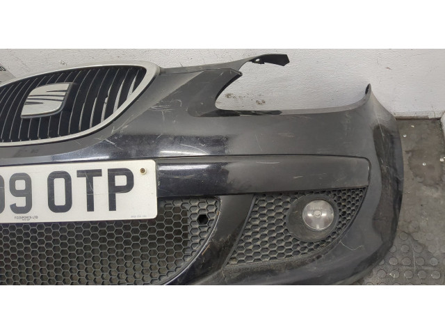 Решетка радиатора  Seat Altea 2004-2015          5P0853651A