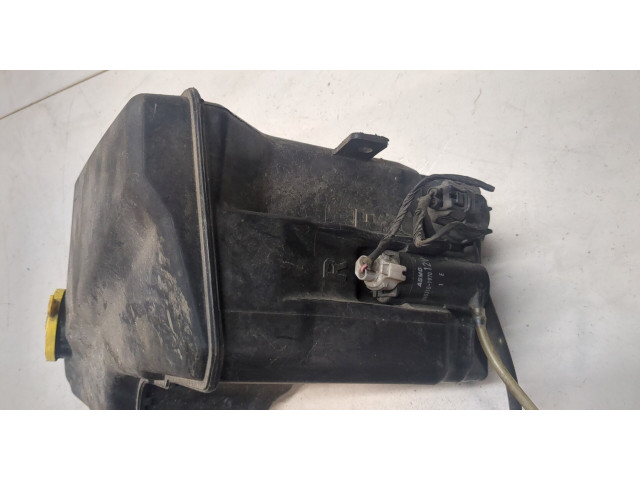 Бачок омывателя  Mazda 6 (GG) 2002-2008 855341054     