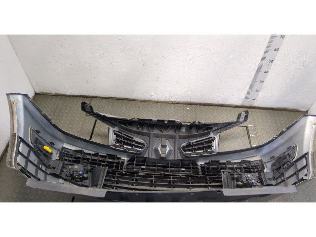 Бампер  Renault Megane 2 2002-2009 передний   7701476892