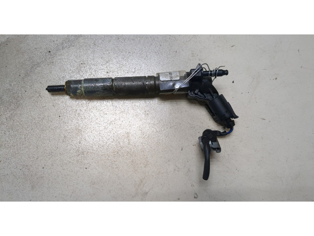 Форсунка топливная  Mercedes C W203 2000-2007    A6420701387     