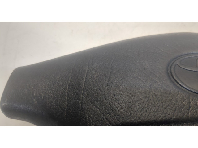Подушка безопасности водителя  Toyota Avensis 1 1997-2003     