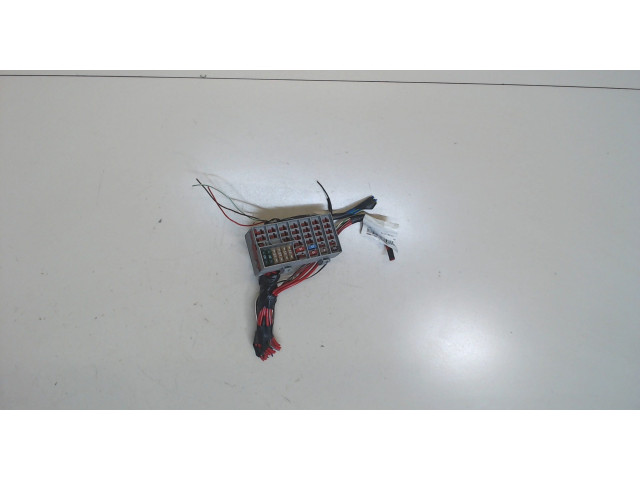 Блок предохранителей  Volvo XC90 2002-2006      8637669    4.4