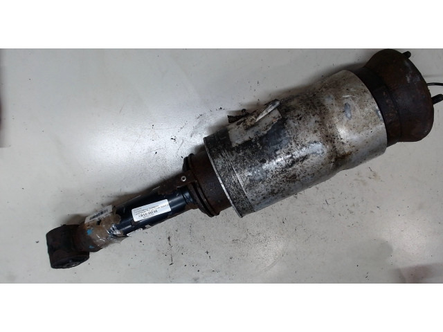 Стойка амортизатора  Land Rover Range Rover Sport 2009-2013 LR019994     