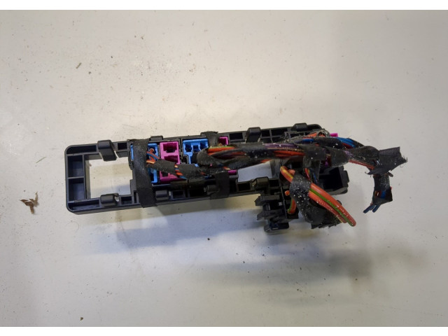 Блок реле  Volkswagen Passat 6 2005-2010      1K1937503     